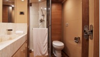 Luxury yacht Electra - VIP cabins bathroom-001